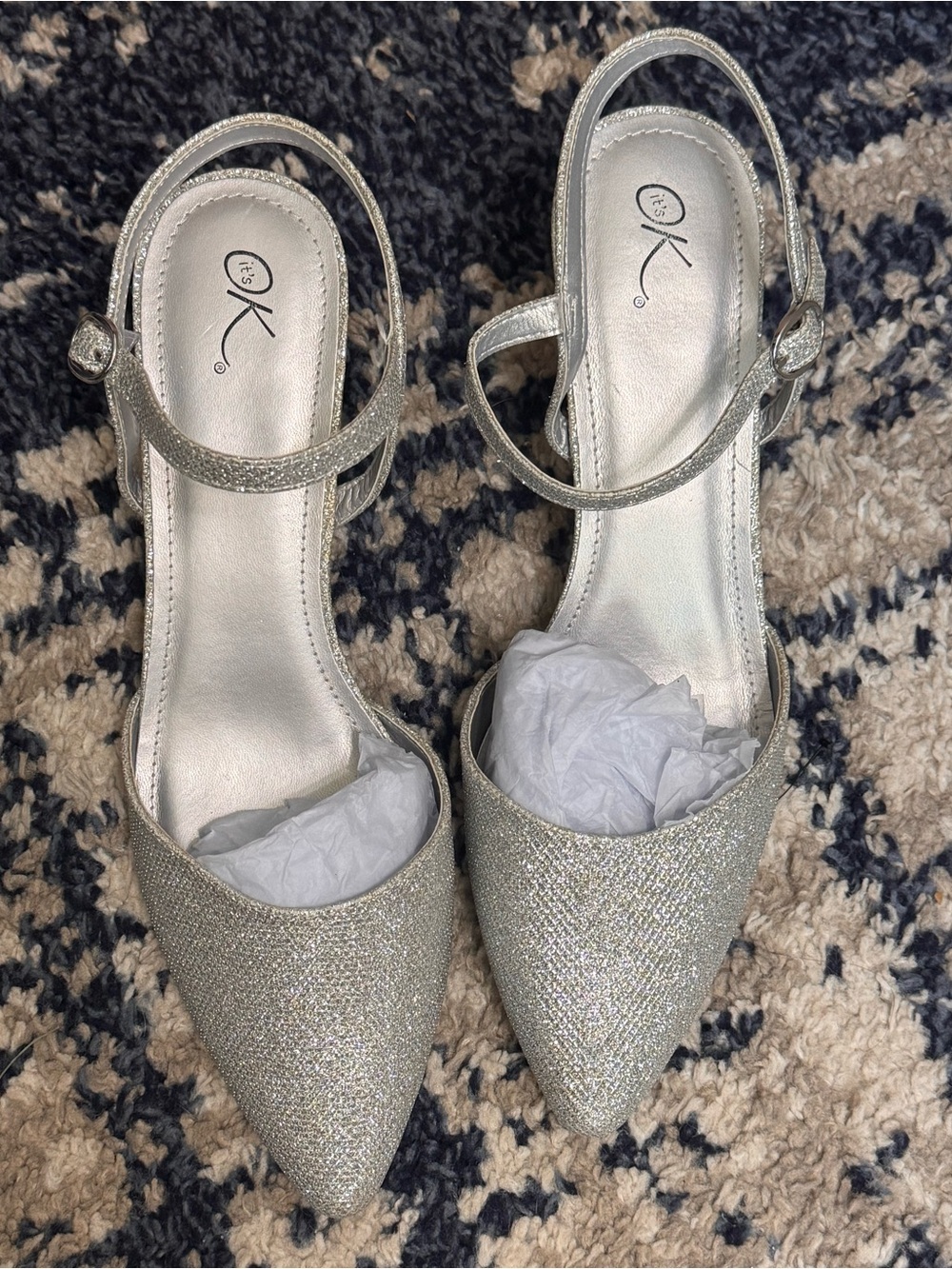 NWOB It’s Okay Silver Sparkle Glitter Darla Pump Point Kitten Slingback Heels 12